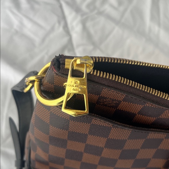 Louis Vuitton Brown Damier Ebene Crossbody with Black Trim & Gold Hardware - Picture 11 of 17